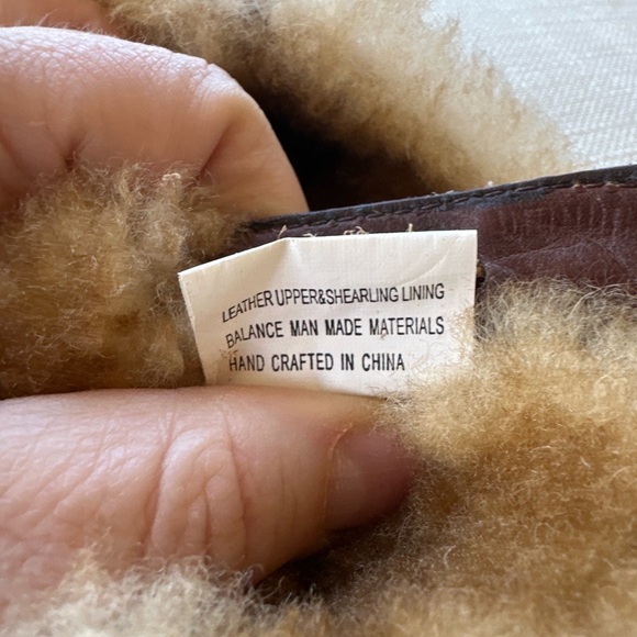 Børn Handcrafted Shearling-Lined Leather Boots — Women’s Size 8 - Picture 11 of 11